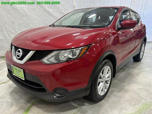 Palatial Ruby 2017 Nissan Rogue Sport S