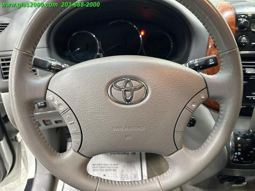 2009 Toyota Sienna XLE