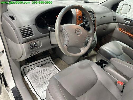 2009 Toyota Sienna XLE
