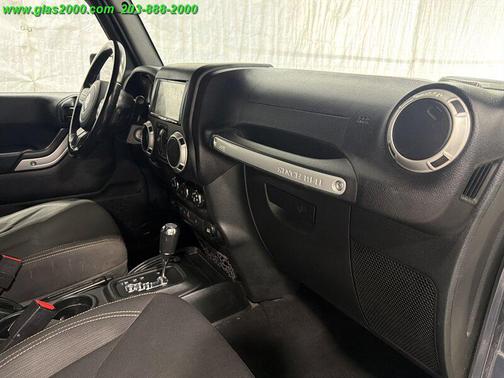 Granite Crystal Metallic Clear Coat 2018 Jeep Wrangler JK Unlimited Sahara