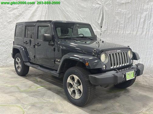 Granite Crystal Metallic Clear Coat 2018 Jeep Wrangler JK Unlimited Sahara