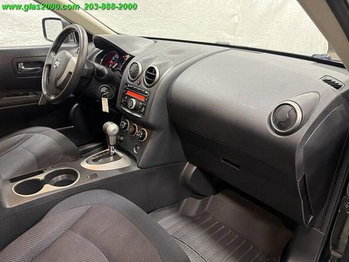 Super Black 2014 Nissan Rogue Select S