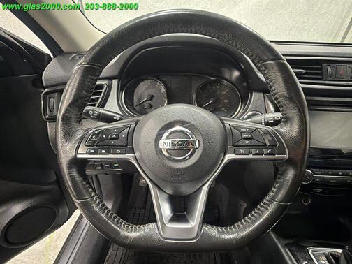 Gun Metallic 2019 Nissan Rogue SV