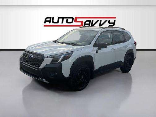 Crystal White Pearl 2023 Subaru Forester Wilderness