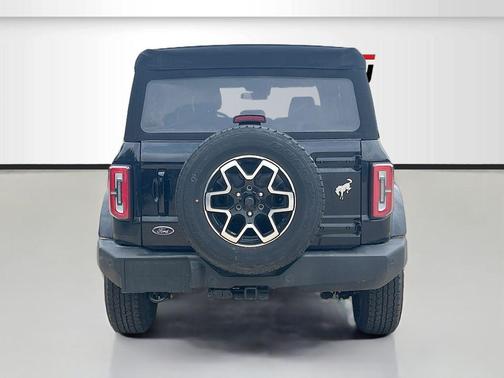 Shadow Black 2024 Ford Bronco Outer Banks