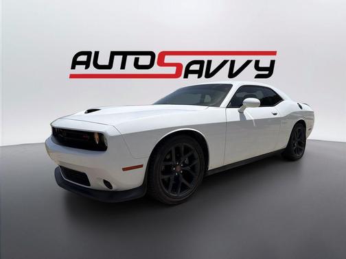 White Knuckle Clearcoat 2022 Dodge Challenger GT