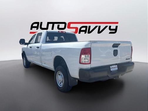 Bright White Clearcoat 2024 RAM 2500 Tradesman Crew Cab 4x4 8' Box