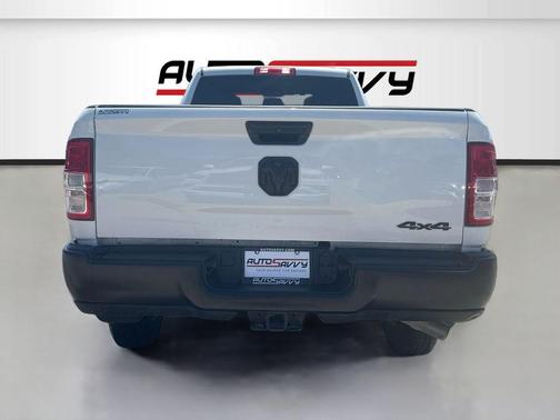 Bright White Clearcoat 2024 RAM 2500 Tradesman Crew Cab 4x4 8' Box