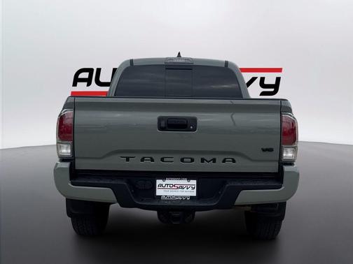 Lunar Rock 2023 Toyota Tacoma TRD Sport