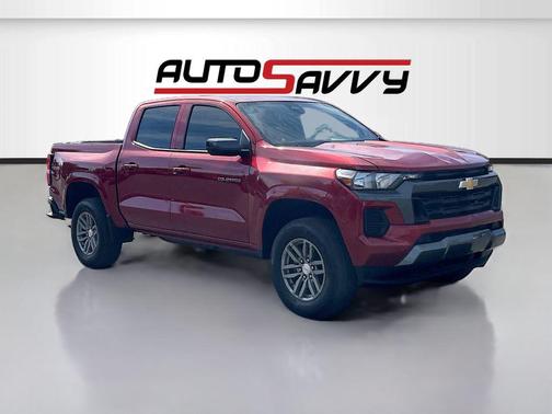 Radiant Red Tintcoat 2025 Chevrolet Colorado LT