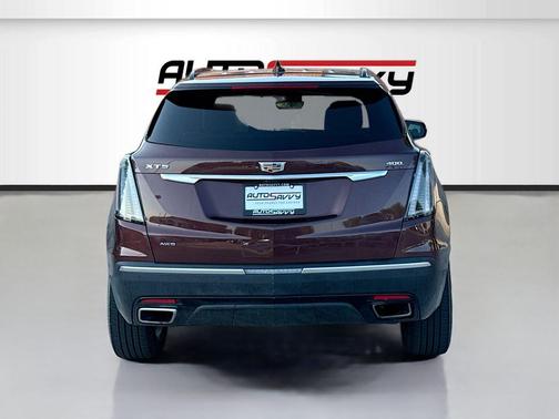 Rosewood Metallic 2022 Cadillac XT5 Sport