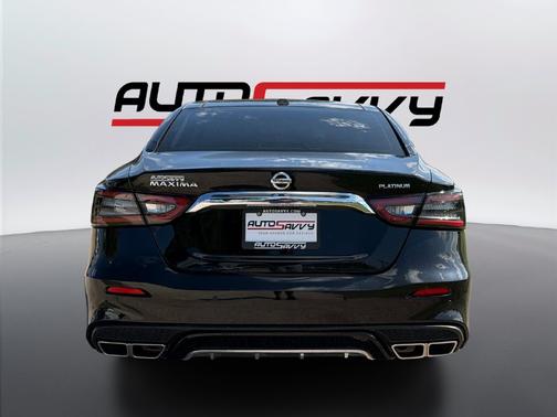 Super Black 2022 Nissan Maxima Platinum