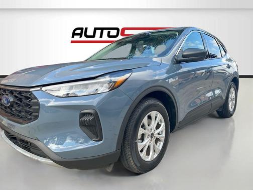 Vapor Blue Metallic 2024 Ford Escape Active