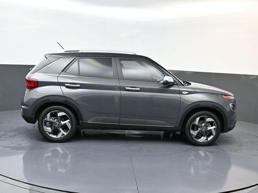 2024 Hyundai VENUE Limited