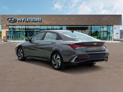 2025 Hyundai ELANTRA HEV Limited