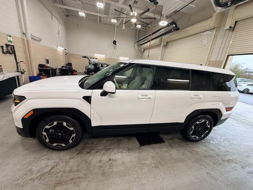 2025 Hyundai SANTA FE SE