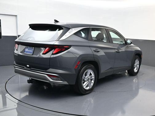 Ecotronic Gray 2026 Hyundai TUCSON SE