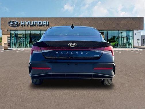 2025 Hyundai ELANTRA HEV Blue