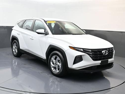 2022 Hyundai TUCSON SE