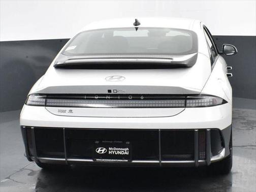 2025 Hyundai IONIQ 6 SE