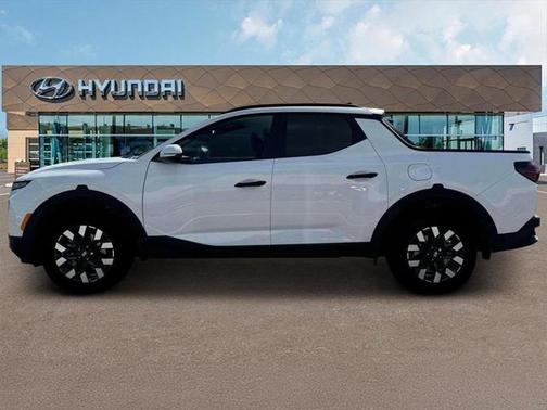 2025 Hyundai SANTA CRUZ SEL Activity