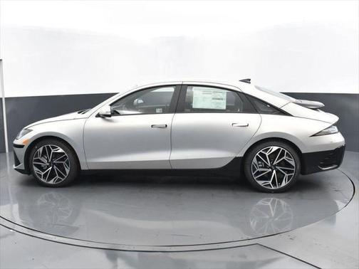 2025 Hyundai IONIQ 6 SE