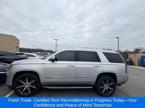 2018 Cadillac Escalade Luxury