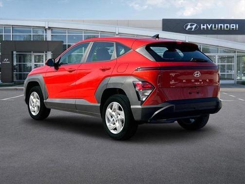 2025 Hyundai KONA SE