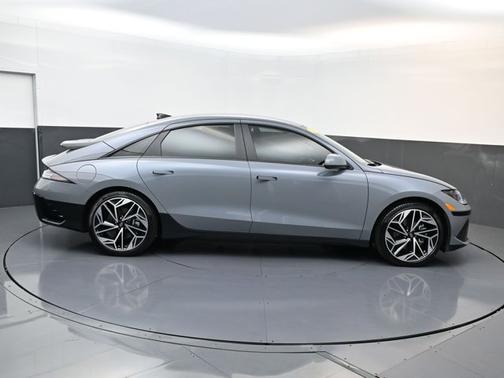 2023 Hyundai IONIQ 6 SEL