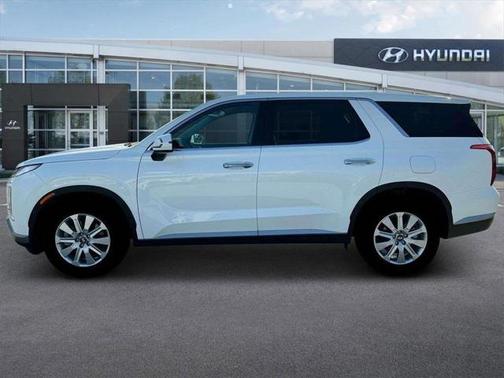 2025 Hyundai PALISADE SE