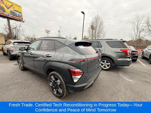 2025 Hyundai KONA SEL