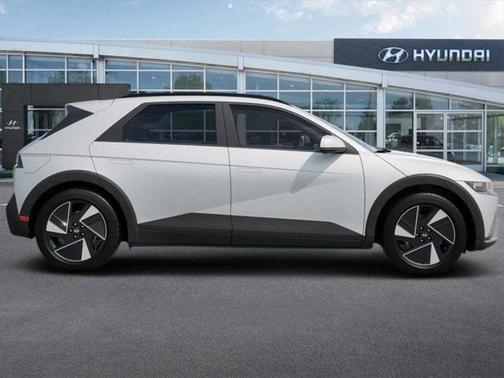 2025 Hyundai IONIQ 5 SEL