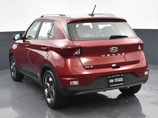 2024 Hyundai VENUE Limited