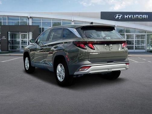 2025 Hyundai TUCSON SE