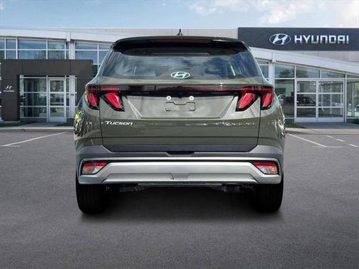 2025 Hyundai TUCSON SE