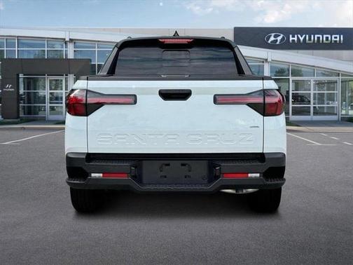 2025 Hyundai SANTA CRUZ SEL Activity