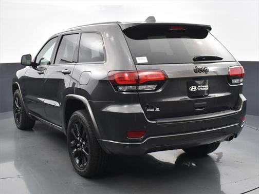 2021 Jeep Grand Cherokee Laredo