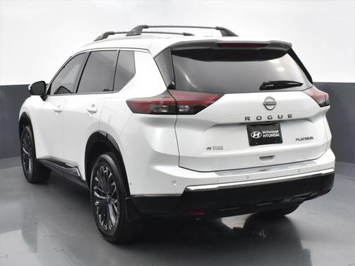 2024 Nissan Rogue Platinum