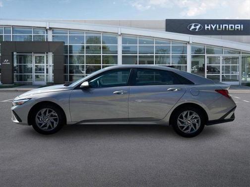 2025 Hyundai ELANTRA HEV Blue