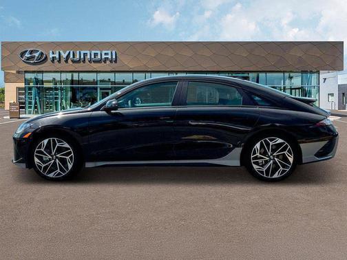 2025 Hyundai IONIQ 6 SEL