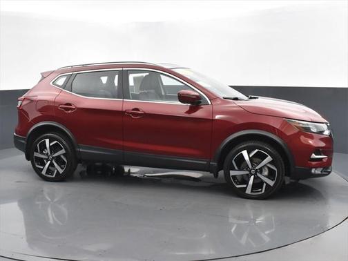 2022 Nissan Rogue Sport SL