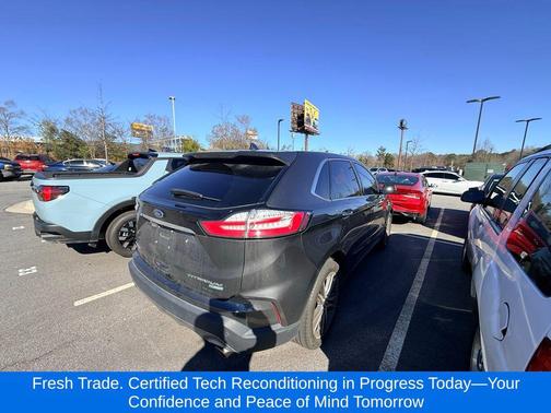 2019 Ford Edge Titanium