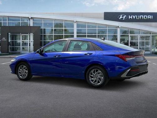 2025 Hyundai ELANTRA HEV Blue