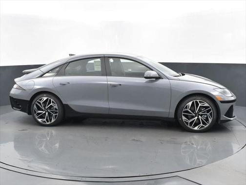 2025 Hyundai IONIQ 6 SE