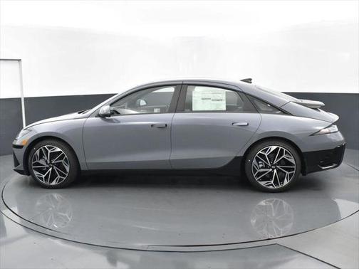 2025 Hyundai IONIQ 6 SE