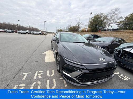 2025 Hyundai SONATA Hybrid SE