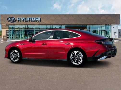 2025 Hyundai SONATA SEL