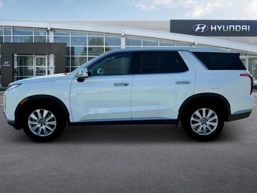 2025 Hyundai PALISADE SE