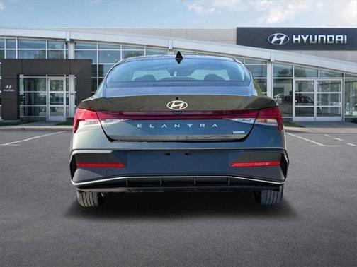 2025 Hyundai ELANTRA HEV Blue
