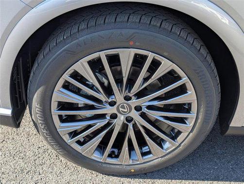 Iridium 2026 Lexus RX 450h+ Base